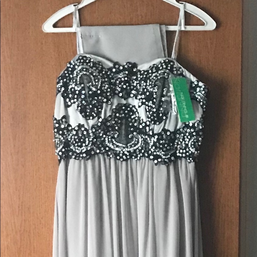 Wedding/prom/homecoming dress